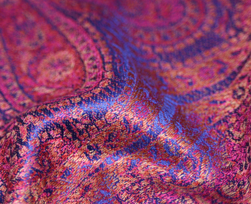 Hedvábná šála Jamawar malá - Ultramarínová modrá s ornamenty 2