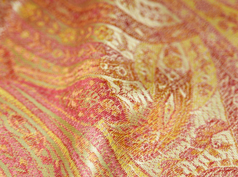 Hedvábná šála Jamawar velká - Béžová a červená s ornamenty