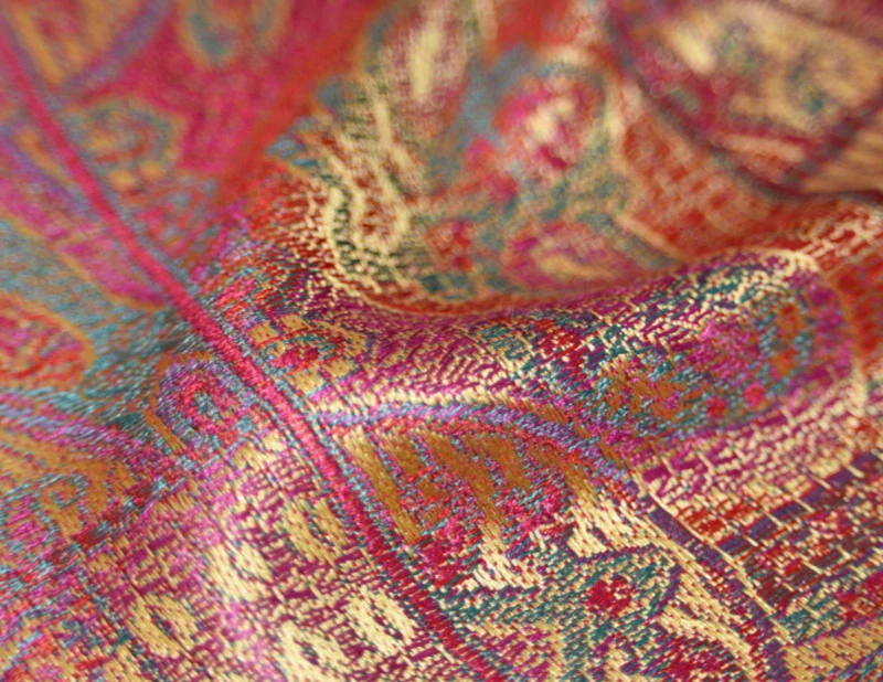 Hedvábná šála Jamawar velká - Žlutá a nachové s ornamenty