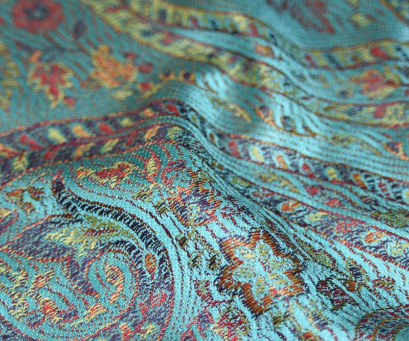 Hedvábná šála Jamawar velká - Azurová s ornamenty 3