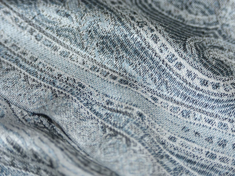 Hedvábná šála Jamawar malá - Šedá a blankytně modrá s ornamenty