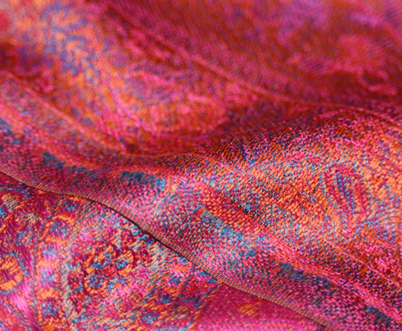 Hedvábná šála Jamawar velká - Růžová s ornamenty 2