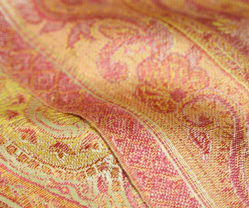 Hedvábná šála Jamawar velká - Béžová a červená s ornamenty