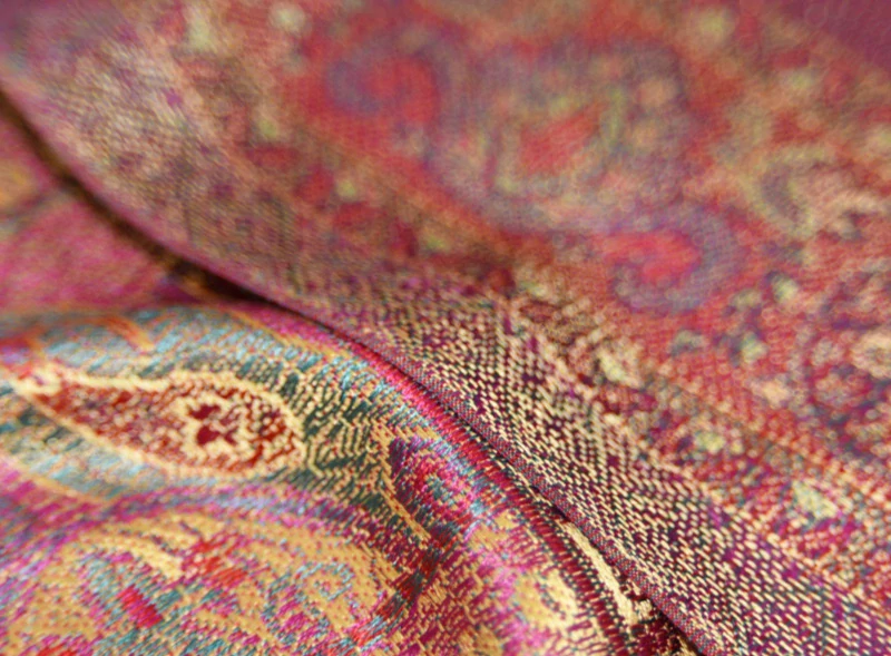 Hedvábná šála Jamawar velká - Žlutá a nachové s ornamenty