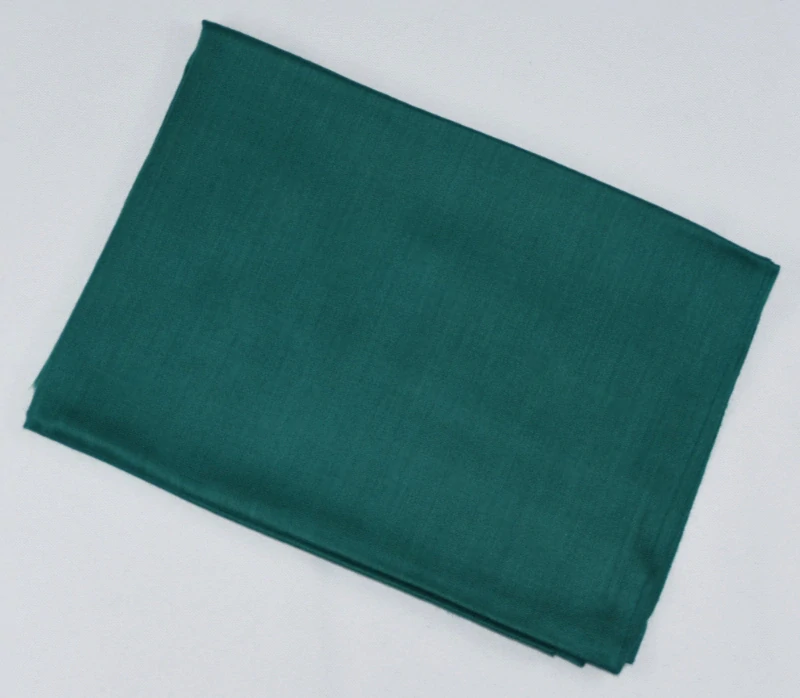 Vlněná jednobarevná šála - malachitová zelená