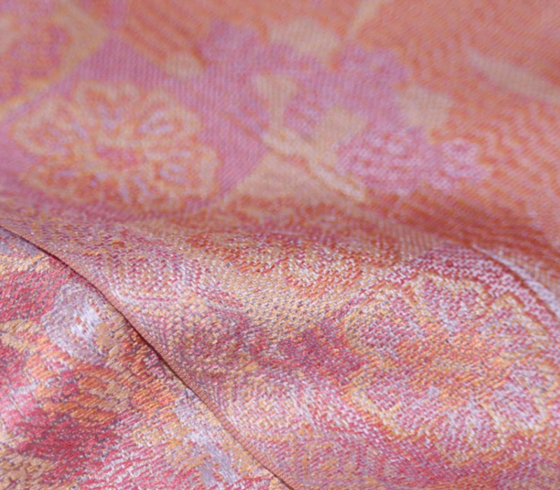 Hedvábná šála Jamawar střední - šeříková a oranžová s ornamenty