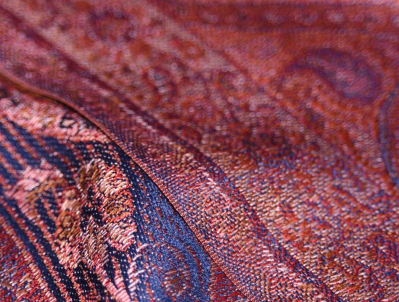 Hedvábná šála Jamawar malá - Noční modrá a růžová s ornamenty