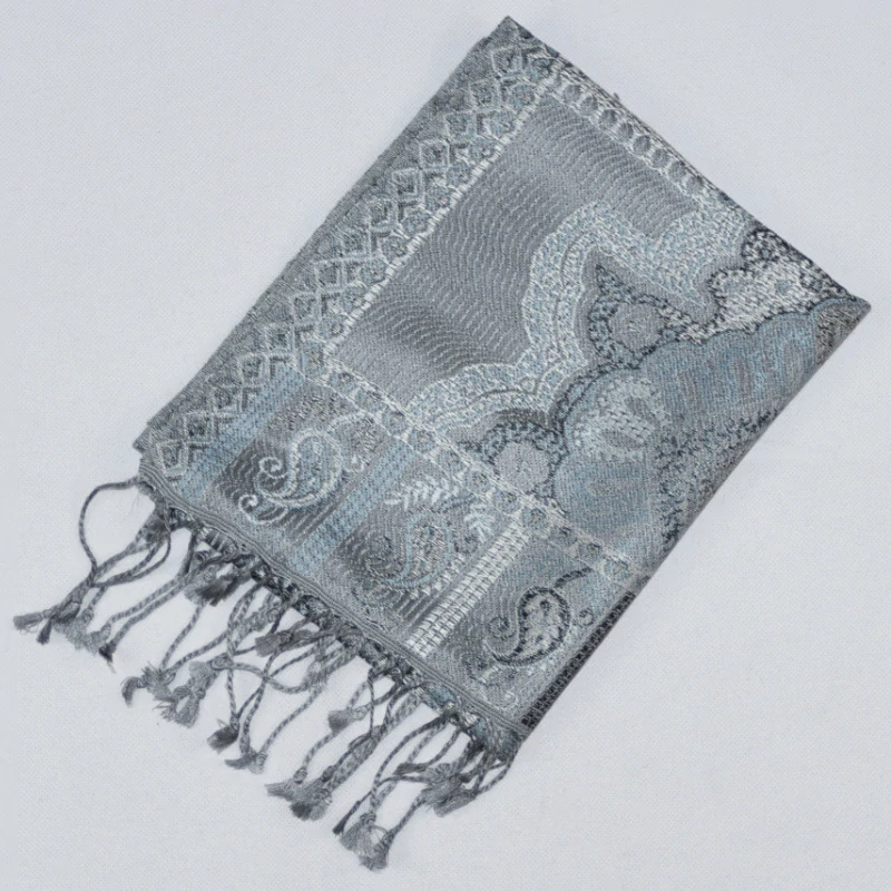 Hedvábná šála Jamawar malá - Šedá, černá a blankytně modrá s ornamenty