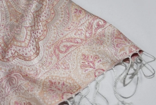 Hedvábná šála Jamawar malá - Světle šedá a růžová s ornamenty